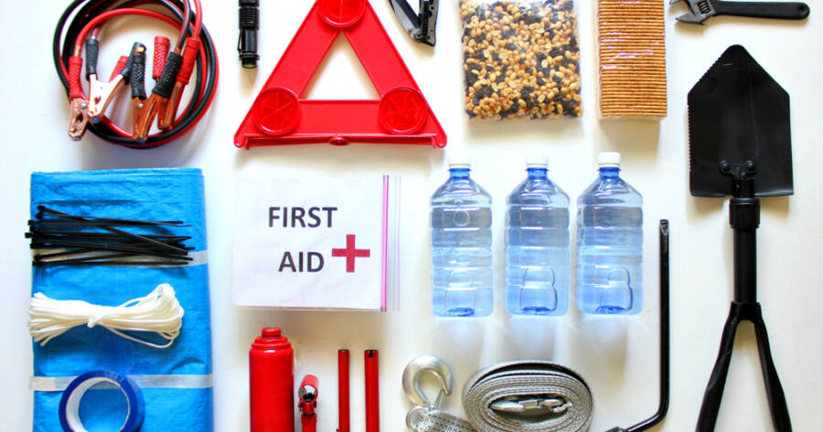 Emergency Roadside Kits Every Driver Should Keep in Their Car