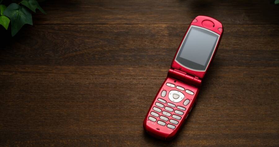 The Best Phones for Cutting Down Screen Time and Staying Focused